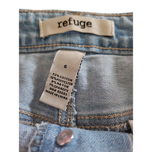 Refuge Womens Jean Shorts 6 Denim Distressed Frayed Button Fly Button - Picture 3 of 4